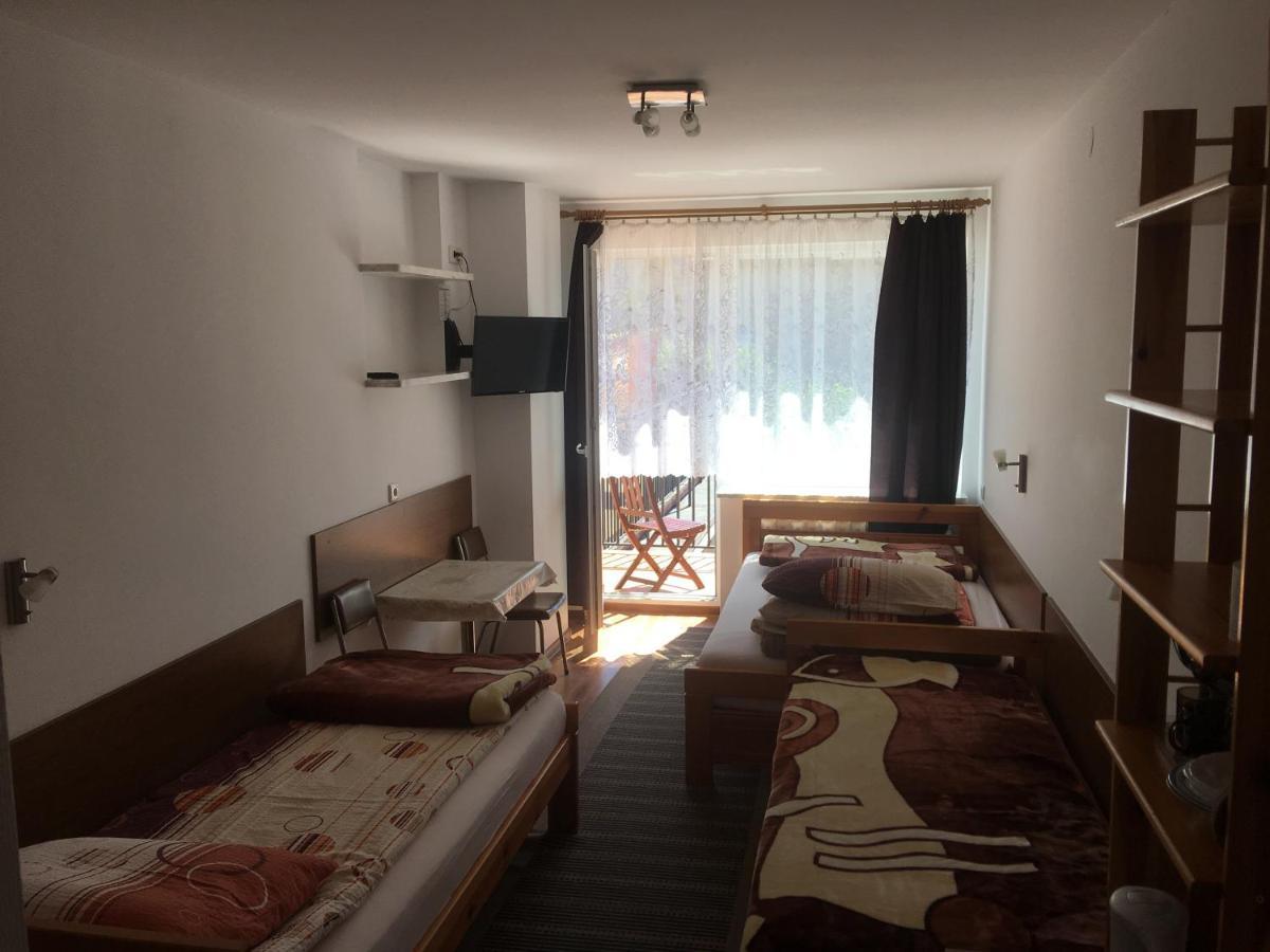 U Henryki Daire Kolobrzeg Dış mekan fotoğraf